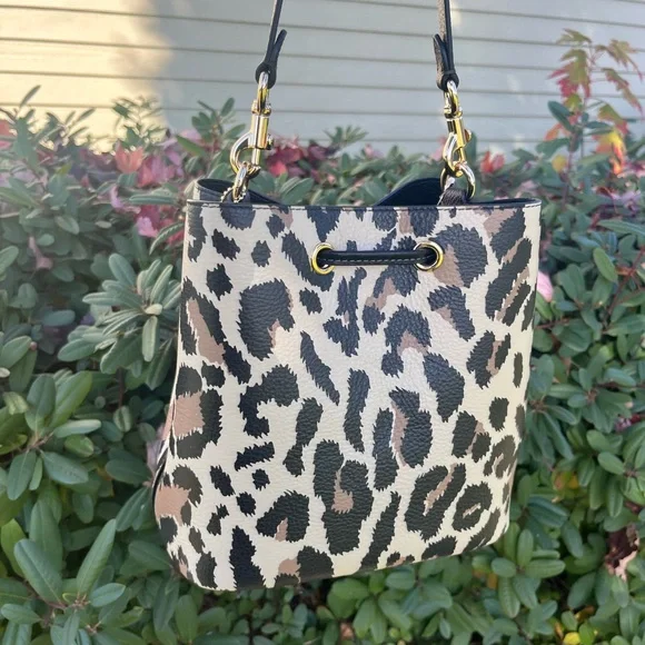 Coach Rowen Bucket Bag with Leopard Print -CCD03 - Picture 7 of 14